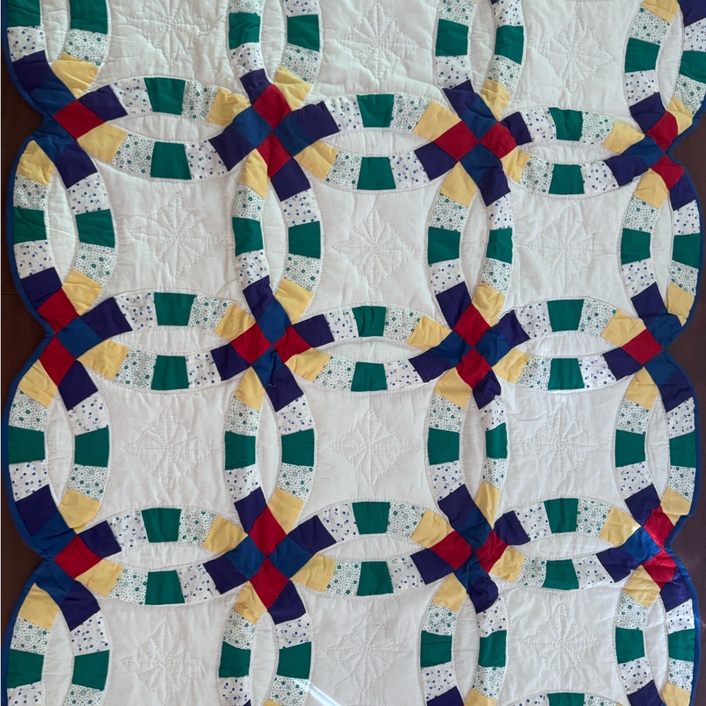 Wedding ring quilt throw